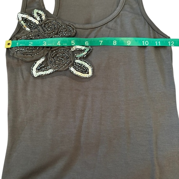MCM Gray Sleeveless Tank Top with Sequined Floral Detail  size Small - Picture 6 of 12